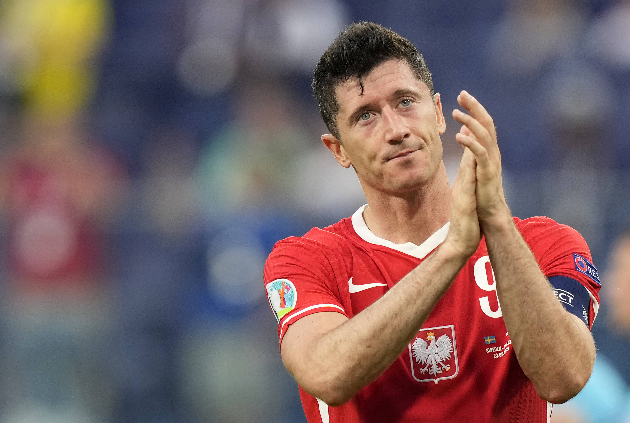 奥格斯堡2-0勒沃库森，吉安努利斯传射，药厂三中门框