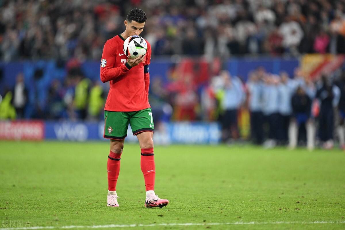 阿圭罗：梅西在巴萨的故事未完结，他未来仍会回归