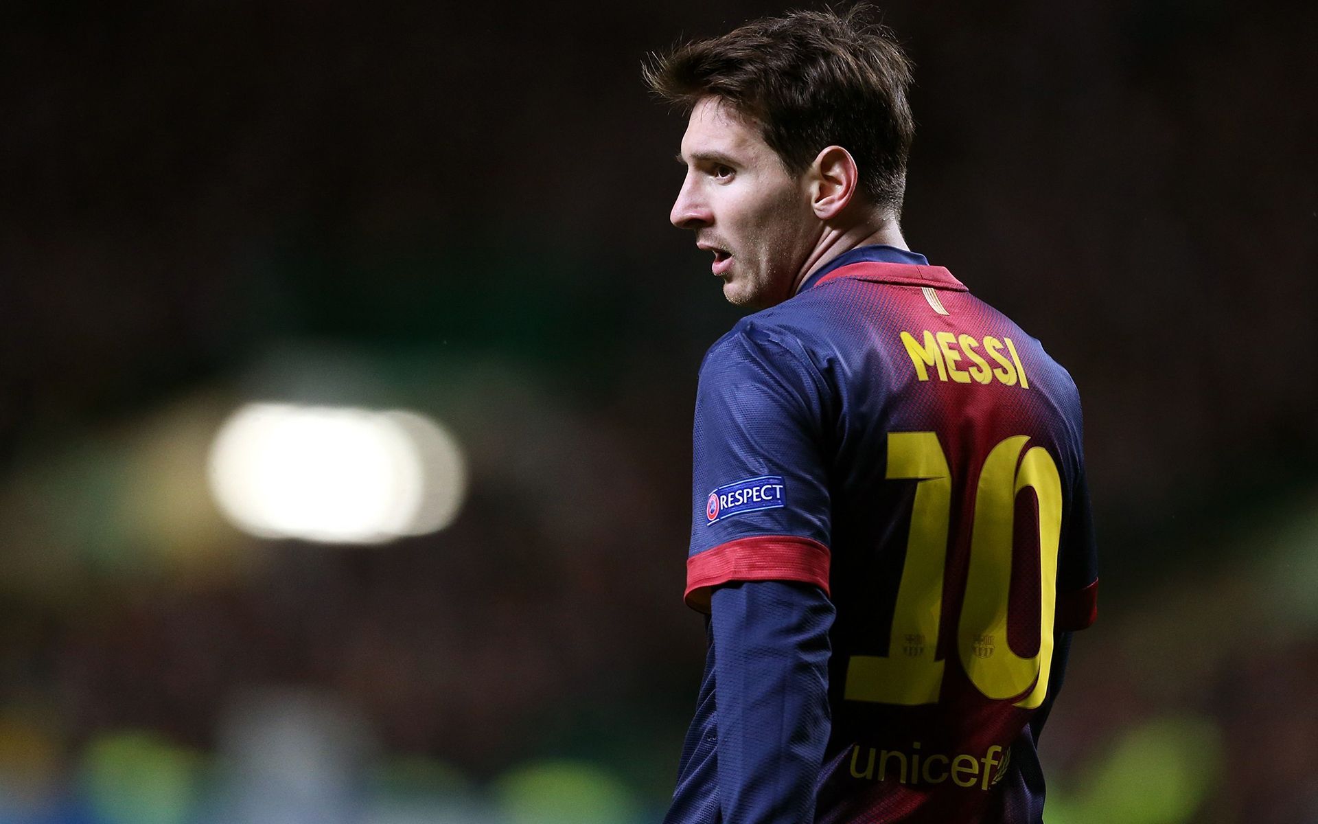 杜兰特关键补篮赢得比赛