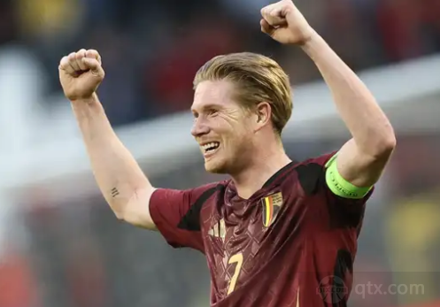 辽宁男篮王哲林关键得分带队胜